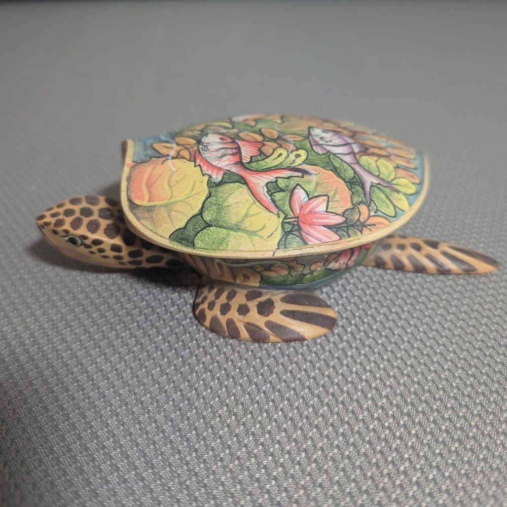 Hand Painted Carved Wood Sea Turtle Trinket Box Signed G.N. Semarajaya Bali Art